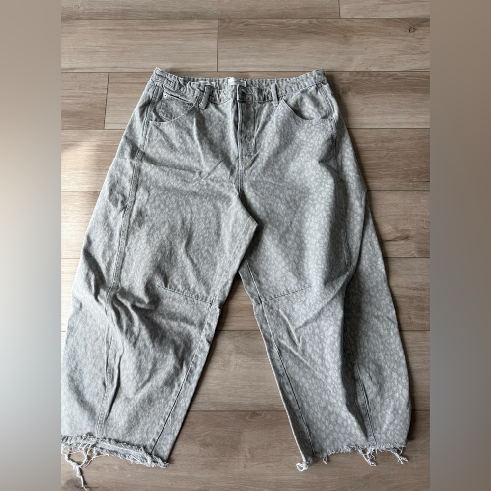 Universal Thread High Rise Barrel Jeans - Light Leopard